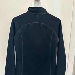 Scott full zip jacket. Chest pocket and two hand pockets.